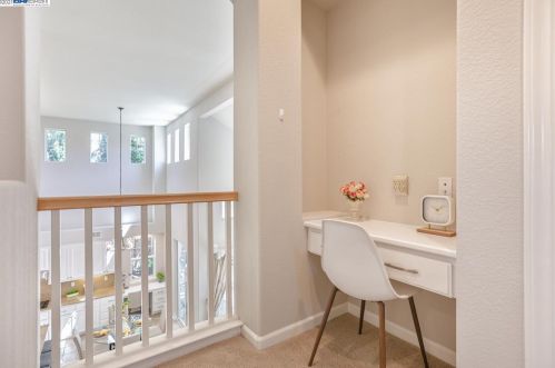 330 Langton Ct, San Ramon CA  94582-4692 exterior