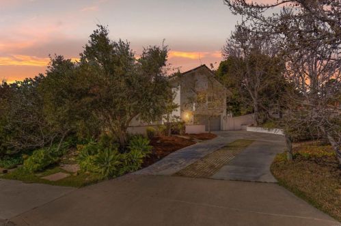 2806 Esturion Ct, Carlsbad, CA 92009-4415