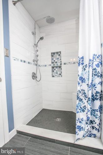 109 Joan Dr, Collegeville PA  19426-1958 exterior