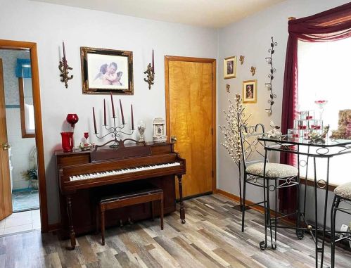 172 Davis St, Beaver Dam WI  53916-2943 exterior