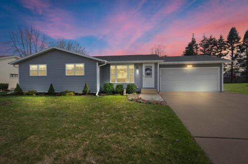 2539 Landler St, Green Bay, WI 54313-6749