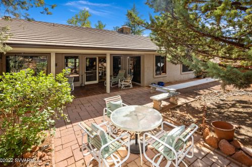 56 Pinon Wood Dr, Sedona AZ 86351-7919 exterior