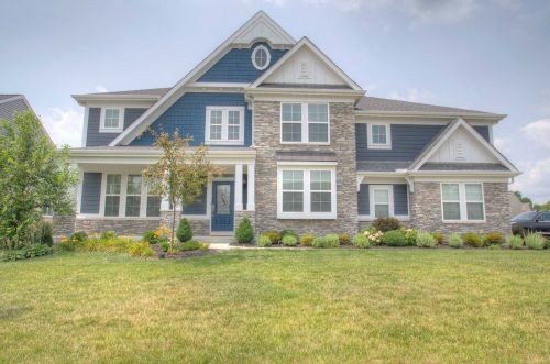 2493 Sierra Dr, Covington, KY 41017-0040