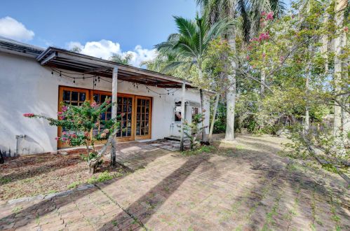 725 4 Ave, Delray Beach FL  33483-4528 exterior