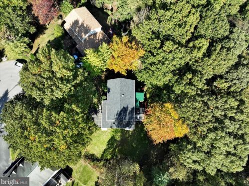 826 Pinewood Dr, Primrose PA 17901-9544 exterior