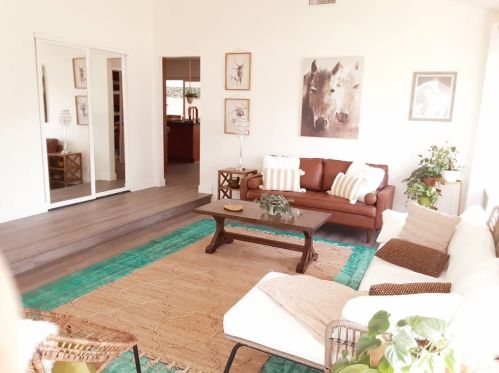 2128 Guerne Ave, Simi Valley CA  93063-2728 exterior