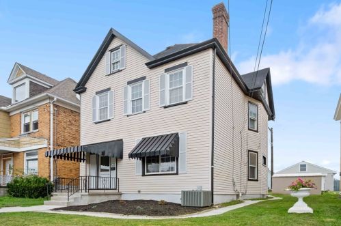 422 Augusta St, Pittsburgh, PA 15211-1108
