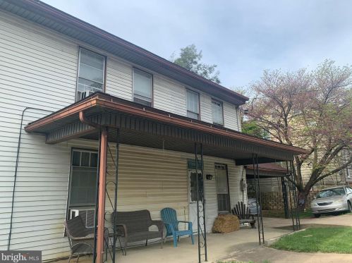 35 Penn St, Lees Cross Roads, PA 17257-1309