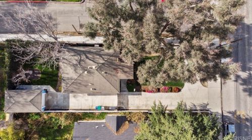 24739 Newhall Ave, Santa Clarita, CA 91321-1729
