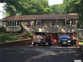 1011 Old Medford Ave, Farmingville, NY 11738-2829