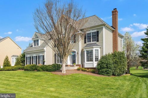 42306 Big Spg Ct, Leesburg VA 20176-6289 exterior