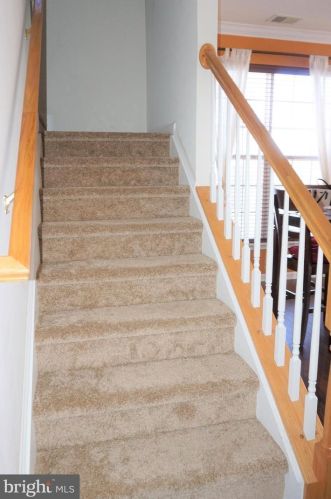 15815 John Diskin Cir, Woodbridge VA  22191-6513 exterior