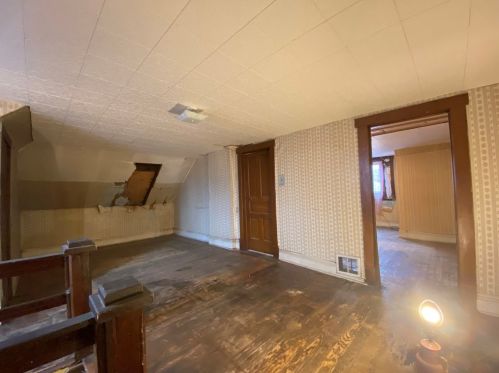 401 Campbell Ave, Connellsville PA  15425-4391 exterior