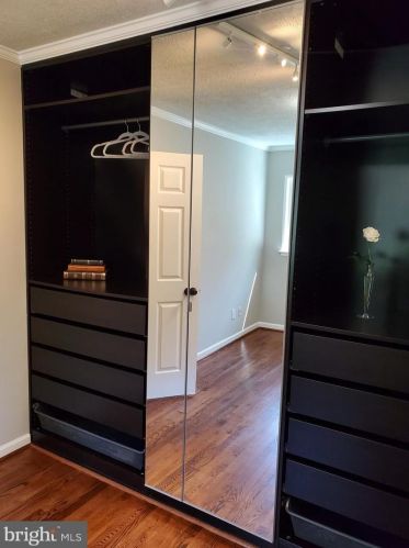 8913 Lagrange St, Lorton VA  22079-1626 exterior