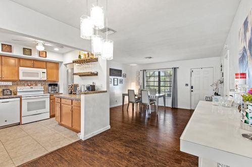 401 57th Way, Hollywood FL  33023-1435 exterior