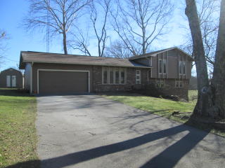 164 Highland Ln, Crossville, TN 38555-1451
