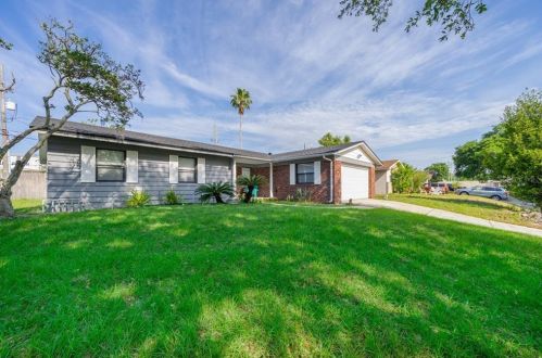 1648 Foxboro Dr, Orlando, FL 32812-2735