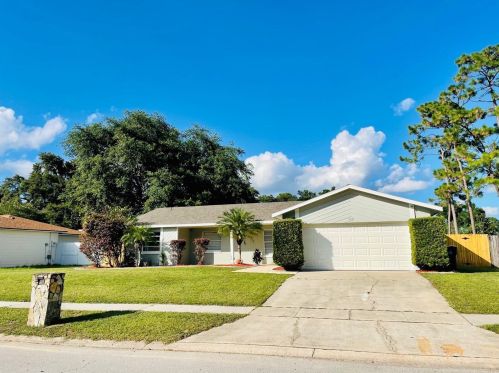 8621 Brackenwood Dr, Orlando, FL 32829-8629