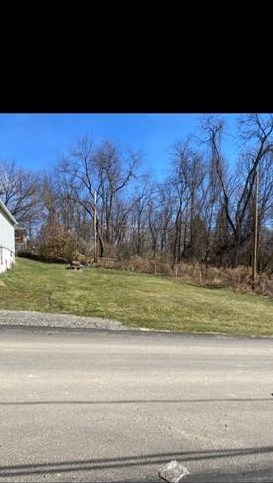 2501 Easler St, Mckeesport, PA 15132-5732