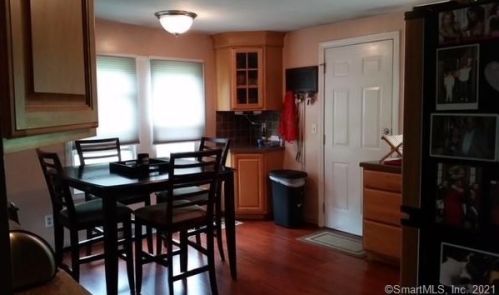 55 Pine River Rd, North Haven CT  06473-3312 exterior