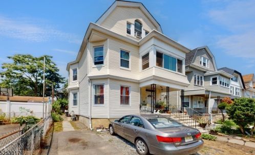 77 22nd St, East Orange, NJ 07017-4901