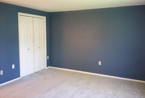 15 Maplewood Dr, Middletown NY  10940-6689 exterior