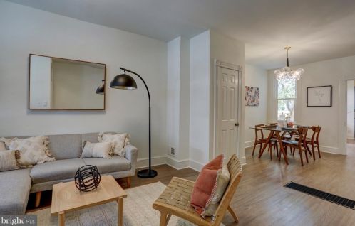 527 Howard Ave, Lancaster PA  17602-4421 exterior