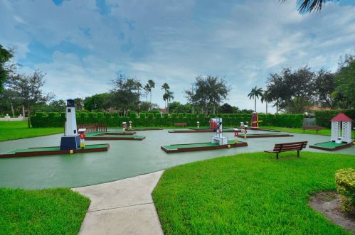 6169 Lake Hibiscus Dr, Delray Beach FL  33484-4620 exterior