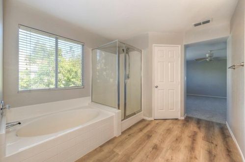 11407 Gold Station Dr, Rancho Cordova CA  95670-6209 exterior