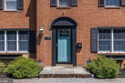 2217 Hearn Rd, Wilmington DE  19803-5227 exterior