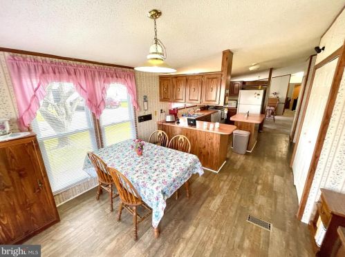 209 Persimmon Cir, Dover DE  19901-2535 exterior