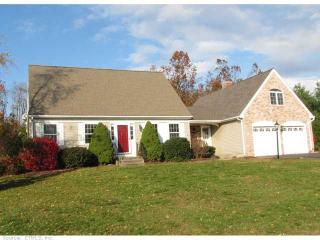 5 Louise Ln, Manchester, CT 06040-5549