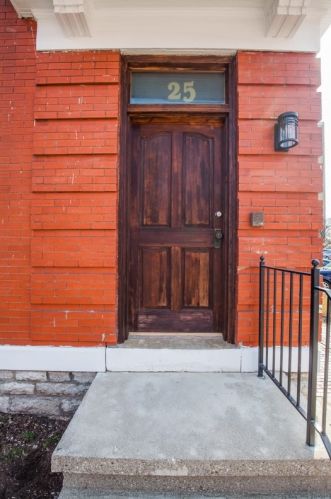 25 Robbins St, Covington KY  41011-3005 exterior