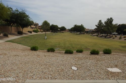 4031 Torrey Pne Ln, Chandler AZ  85249-3871 exterior