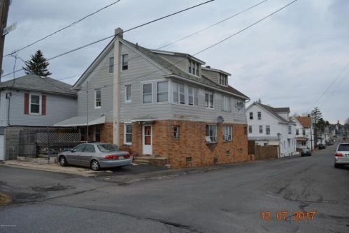 617 4th St, Hazle Township, PA 18201-4123