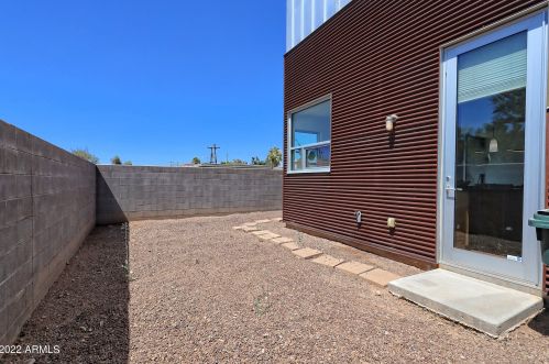 5576 12 St, Phoenix AZ 85086-4804 exterior