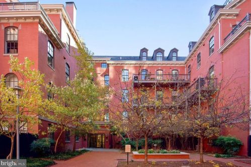 215 I St, Washington, DC 20002-4411