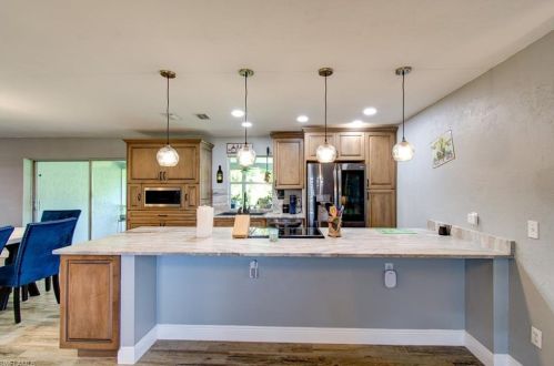 113 41st St, Cape Coral FL  33904-8342 exterior