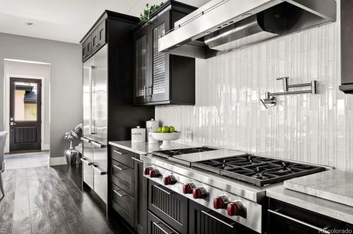 559 Williams St, Denver CO 80218-3641 exterior