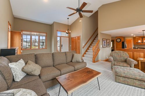 1306 16th Ave, Columbus MN  55025 exterior