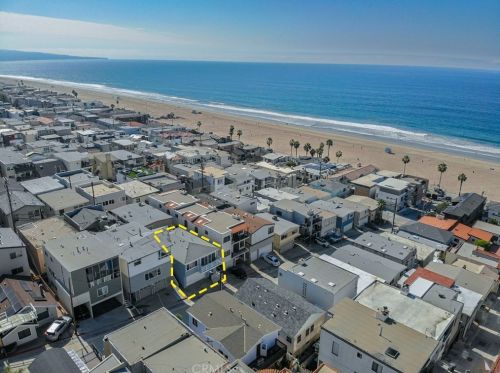 212 41st St, Manhattan Beach CA  90266-3141 exterior