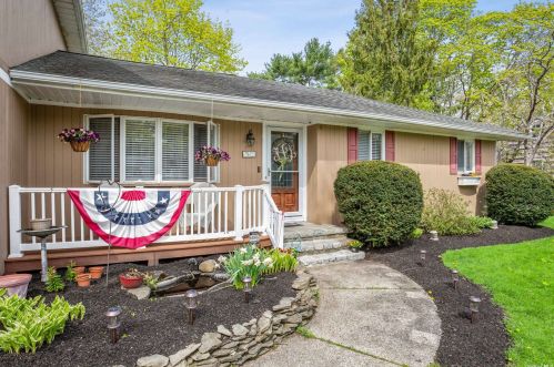 500 Washington Ave, Canaan Lake, NY 11772-1823
