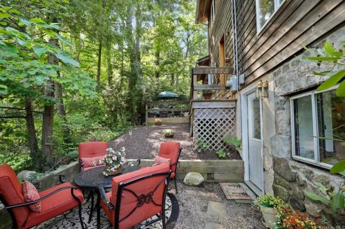 44 Chippewa Rd, Tompkins Corners NY  10579-1506 exterior