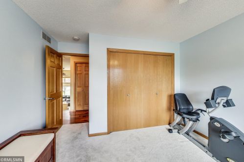 7400 Brady Path, South Saint Paul MN  55076-2341 exterior