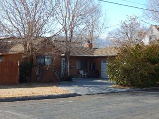 390 Willow St, Bishop, CA 93514-2842