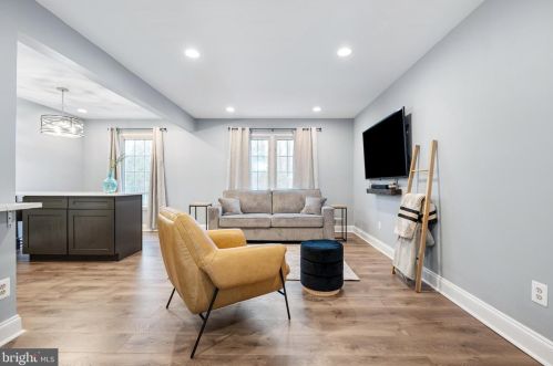 11853 Dunlop Ct, Herndon VA  20191-2709 exterior