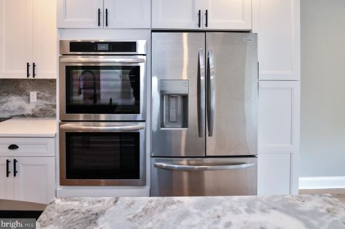 380 Ivy Mills Rd, Glen Mills PA  19342-1424 exterior