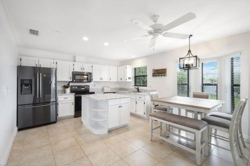 1828 47 St, Cape Coral FL  33904-9001 exterior