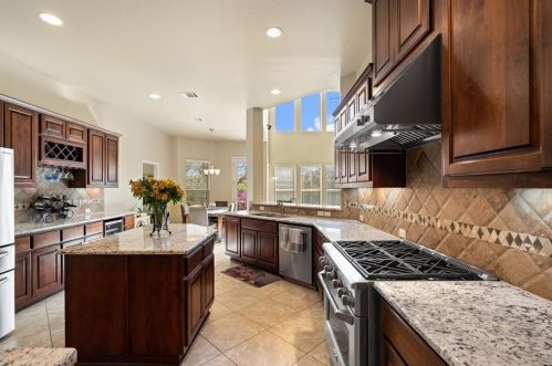 618 Emma Loop, Austin TX 78737-1457 exterior