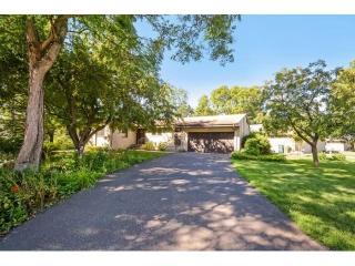 1720 Eldridge Ave, Saint Paul, MN 55113-5604